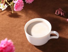 <b>大自然奶茶加盟店消费人群主要有哪些？</b>